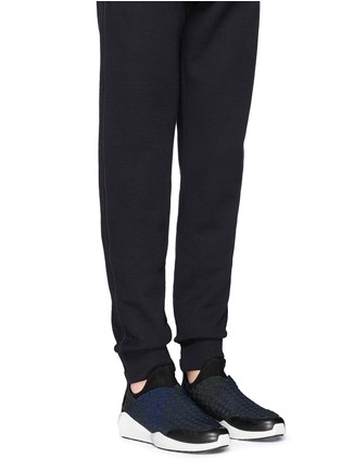 模特示范图 - 点击放大 - ASH - QUINCY弹力搭带格纹球鞋